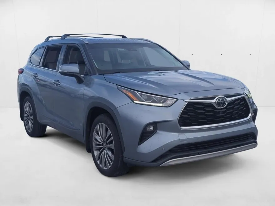 2021 Toyota Highlander Platinum photo 1