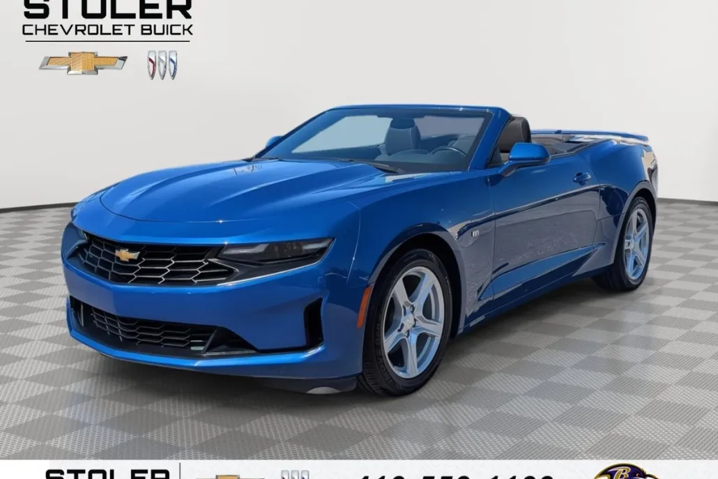 2023 Chevrolet Camaro 1LT photo 1