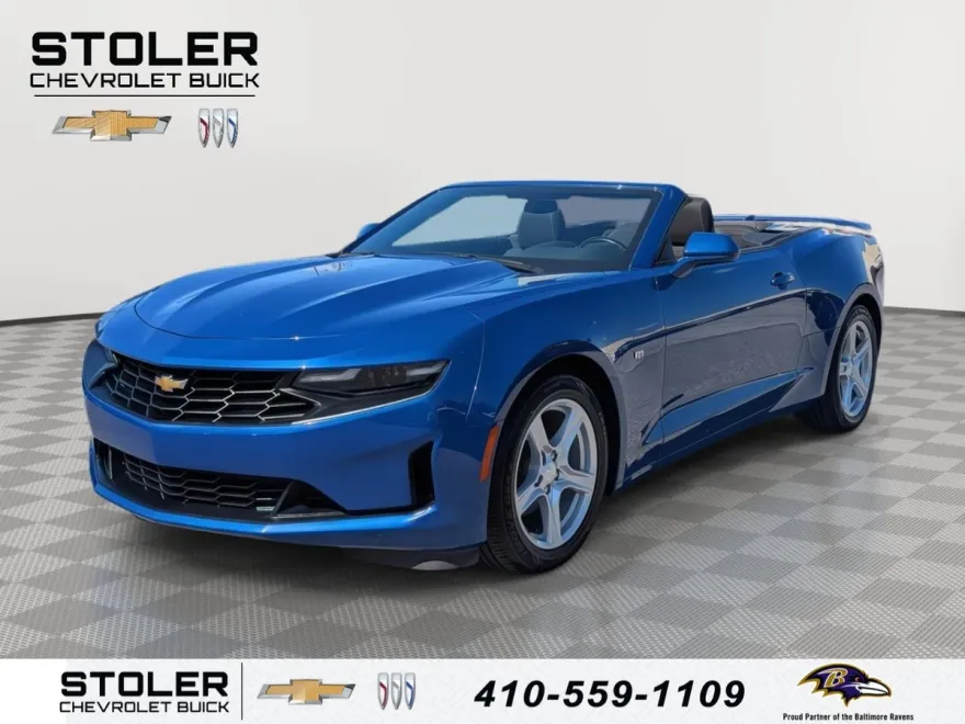 2023 Chevrolet Camaro 1LT photo 1