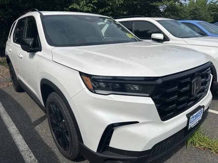 2025 Honda Pilot Black Edition photo 1