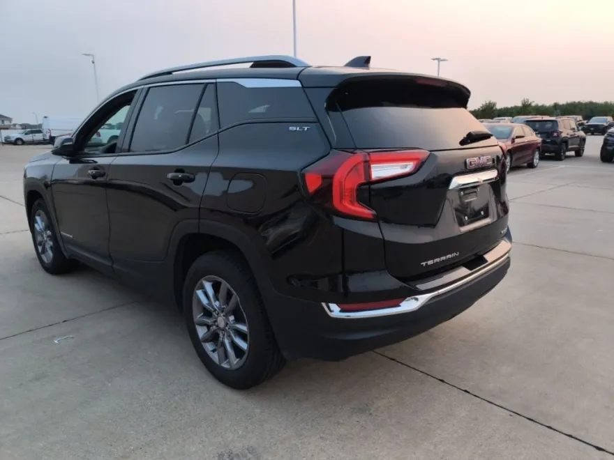 2024 Gmc Terrain SLT photo 1