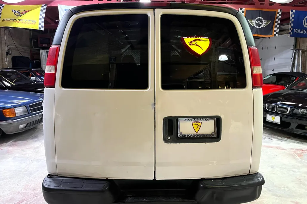 2009 Chevrolet Express 2500 Cargo photo 1