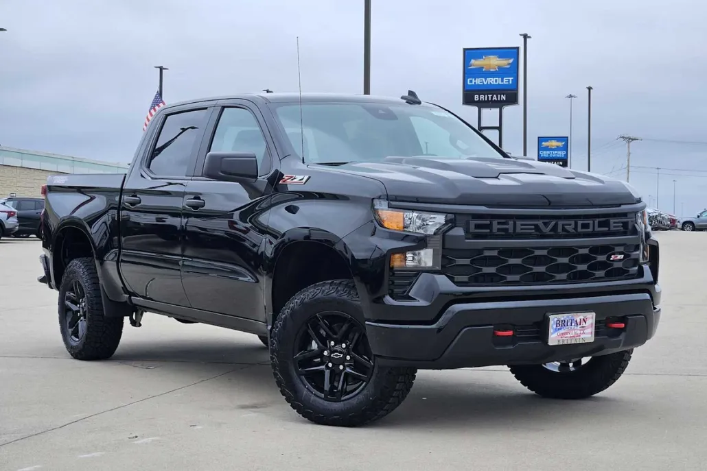 2026 Chevrolet Silverado 1500 Custom Trail Boss photo 1