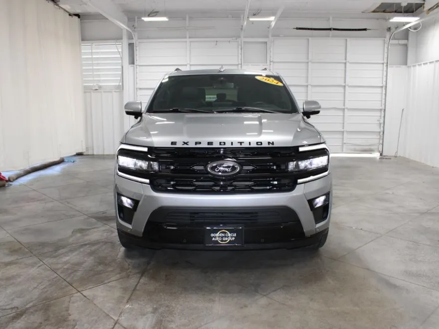 2024 Ford Expedition Limited photo 1
