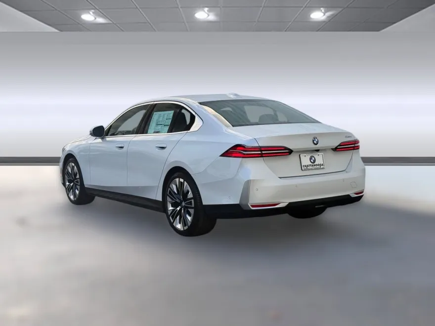 2026 Bmw 530i photo 1