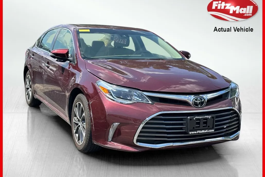 2017 Toyota Avalon Plus XLE Premium Touring Limited photo 1