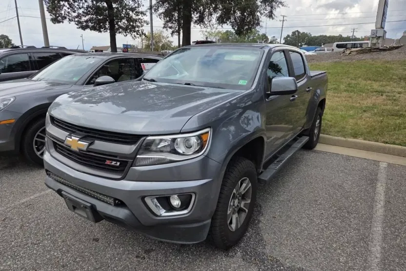 2019 Chevrolet Colorado Z71 photo 1