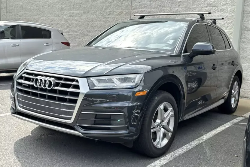 2018 Audi Q5 2.0T Premium Plus photo 1