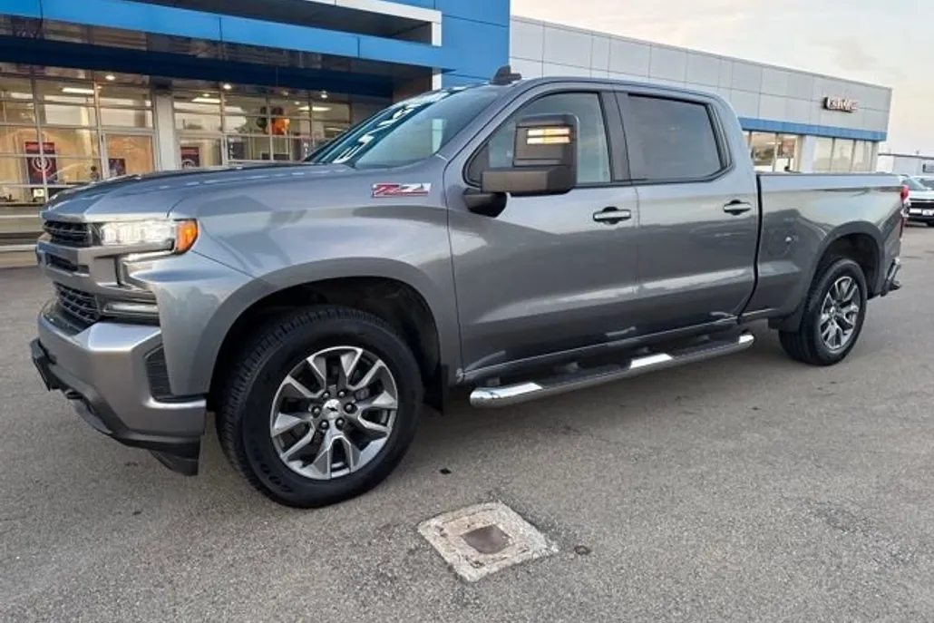 2021 Chevrolet Silverado 1500 RST photo 1