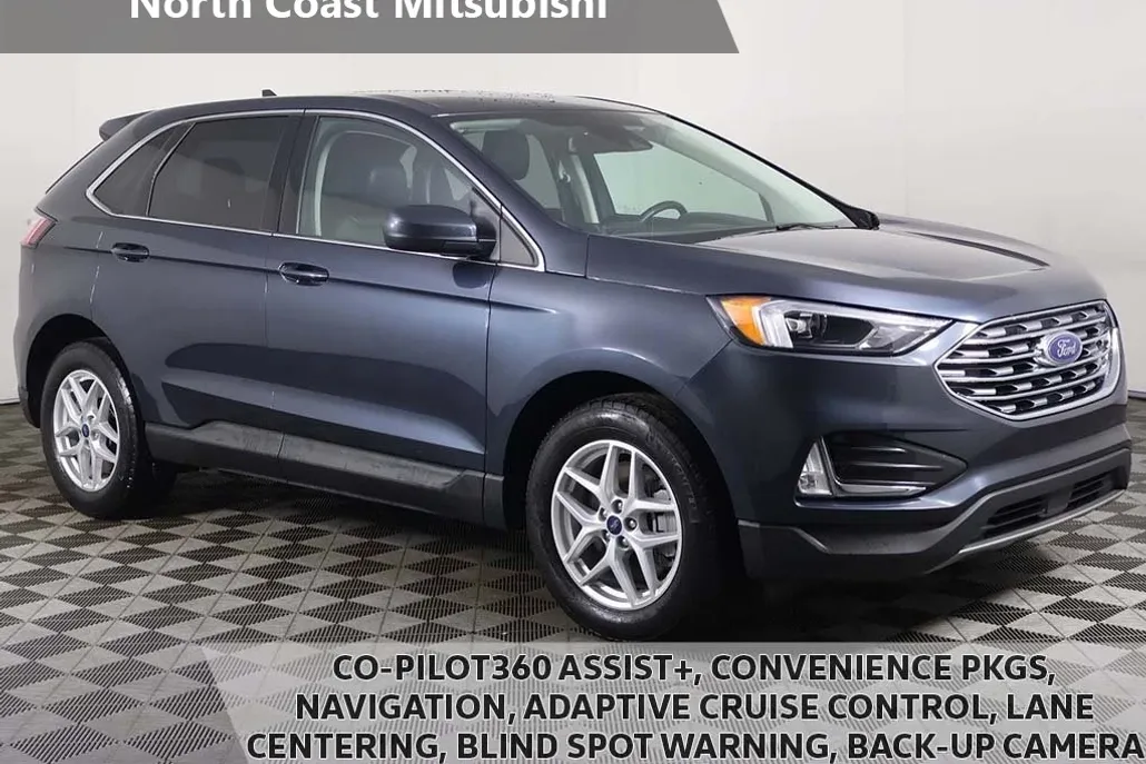 2022 Ford Edge SEL photo 1