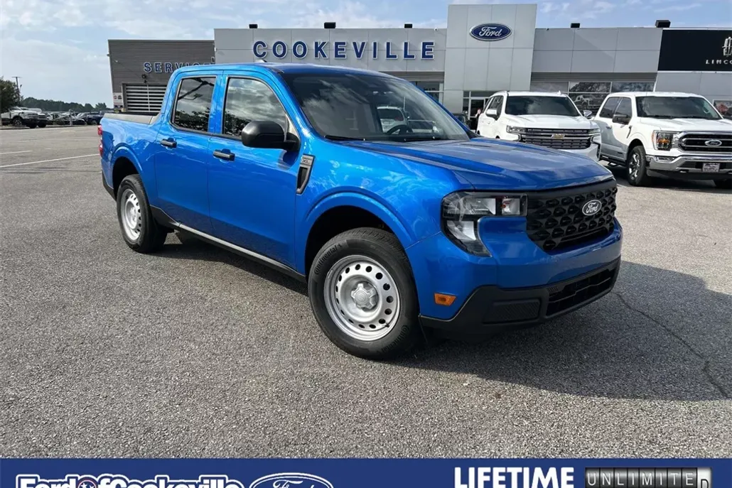 2025 Ford Maverick XL photo 1