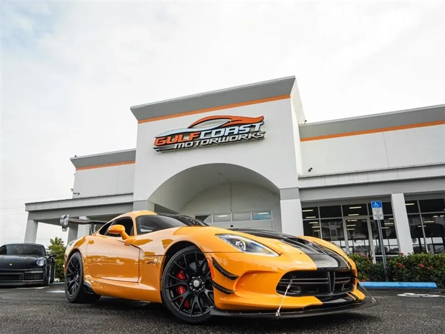 2016 Dodge Viper ACR photo 1