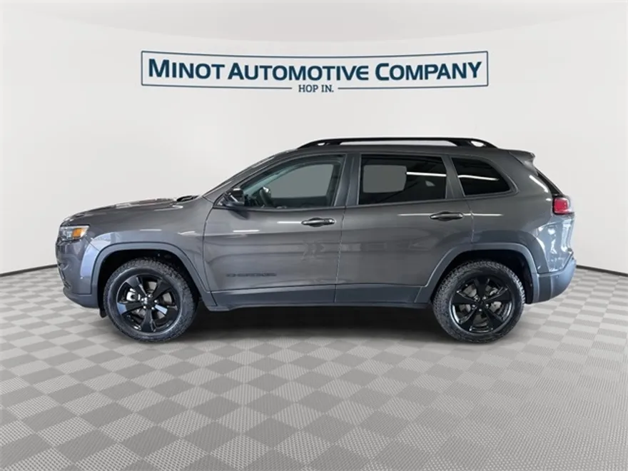 2023 Jeep Cherokee Altitude photo 1