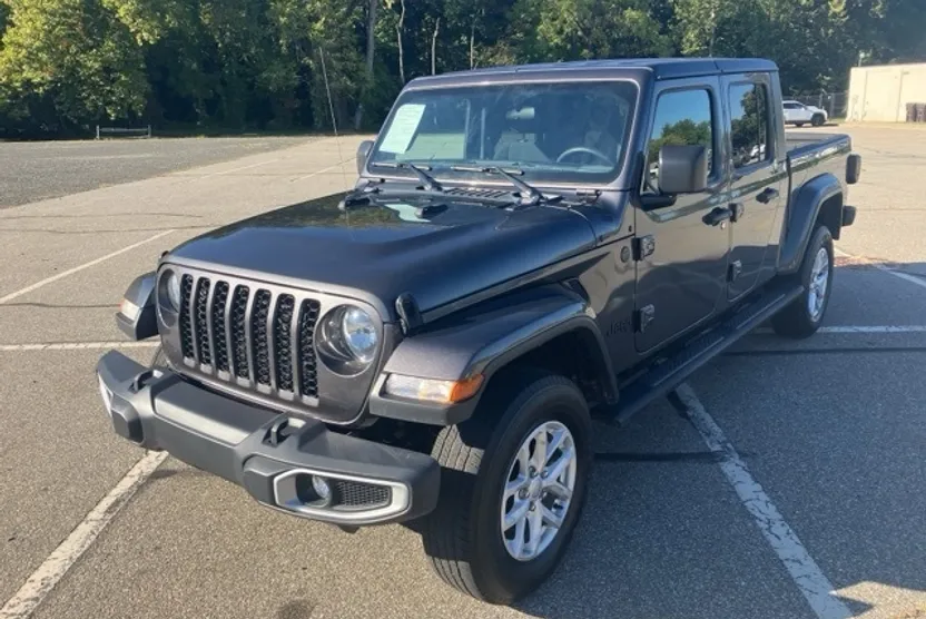 2023 Jeep Gladiator Sport photo 1
