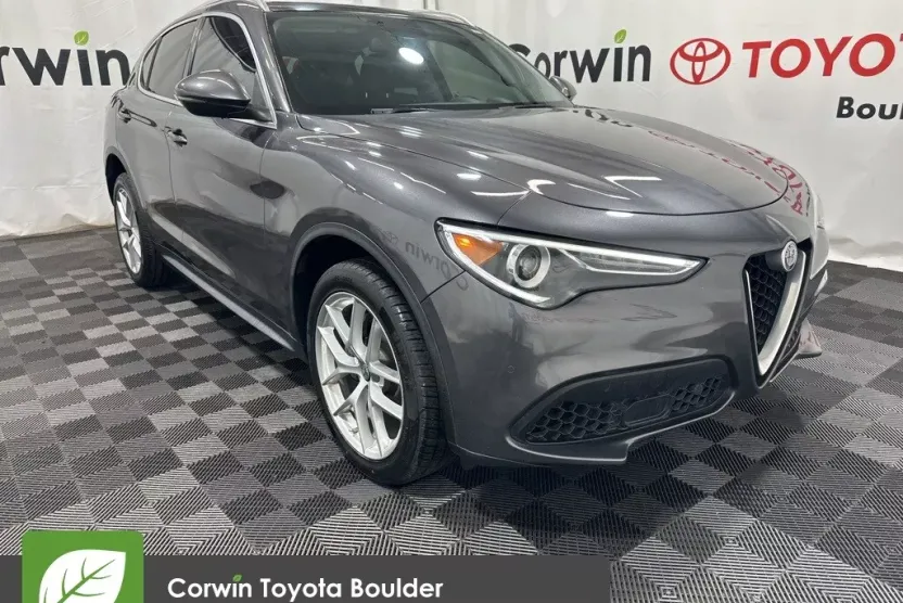 2018 Alfa Romeo Stelvio Ti photo 1