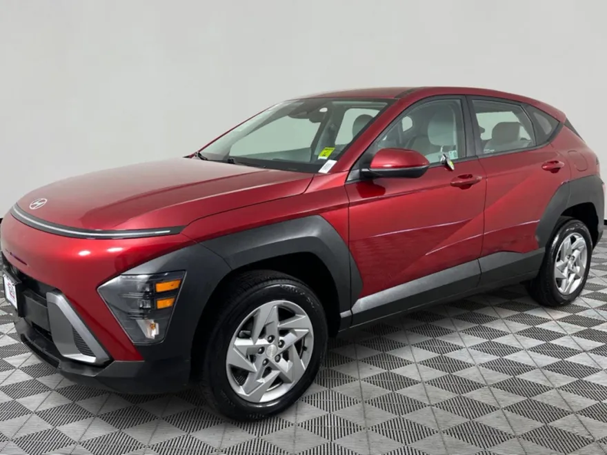 2024 Hyundai Kona SE photo 1