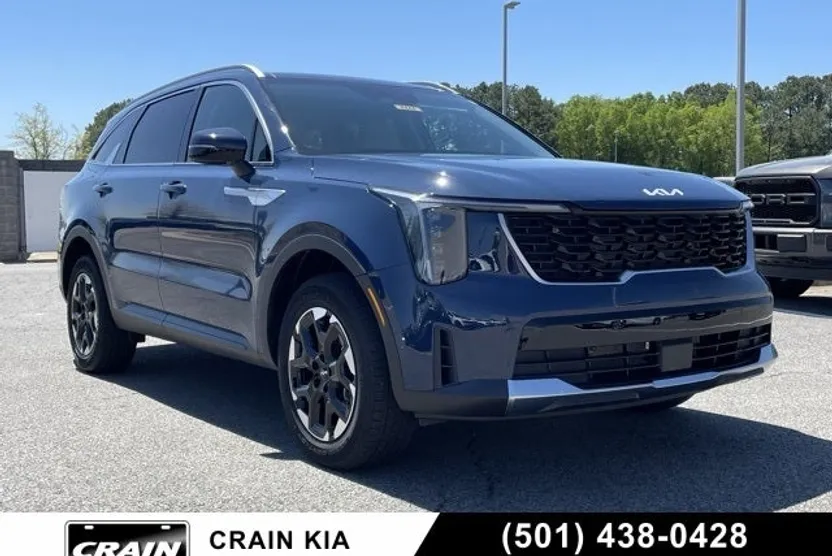 2024 Kia Sorento S photo 1