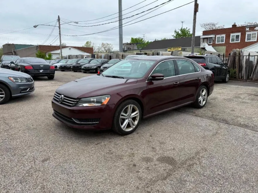 2014 Volkswagen Passat SE photo 1