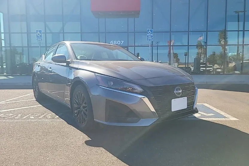 2025 Nissan Altima SV Special Edition photo 1
