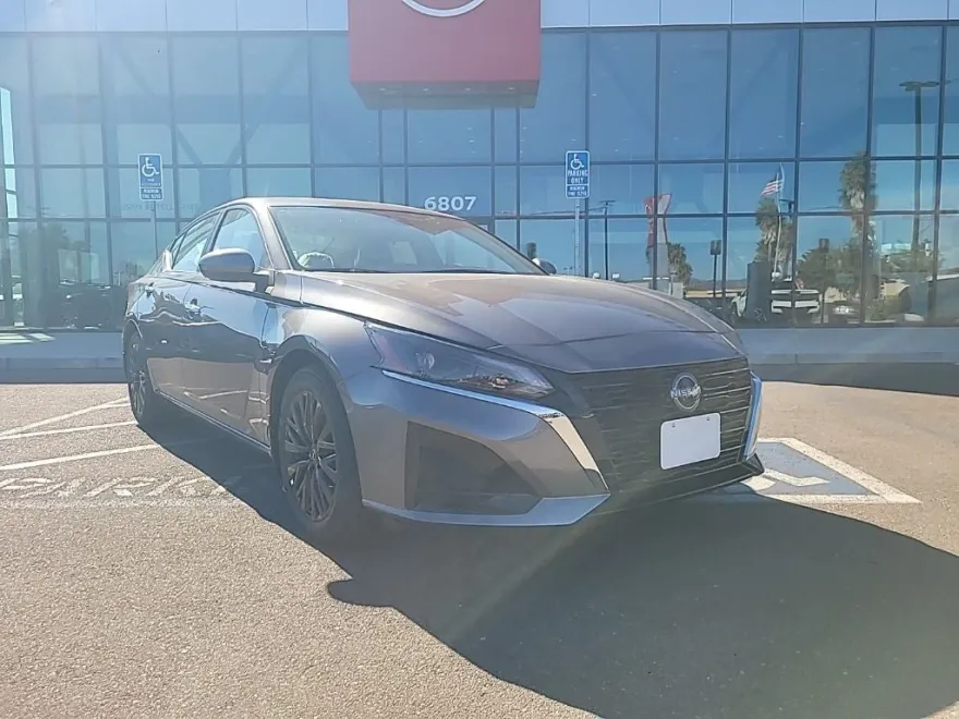 2025 Nissan Altima SV Special Edition photo 1