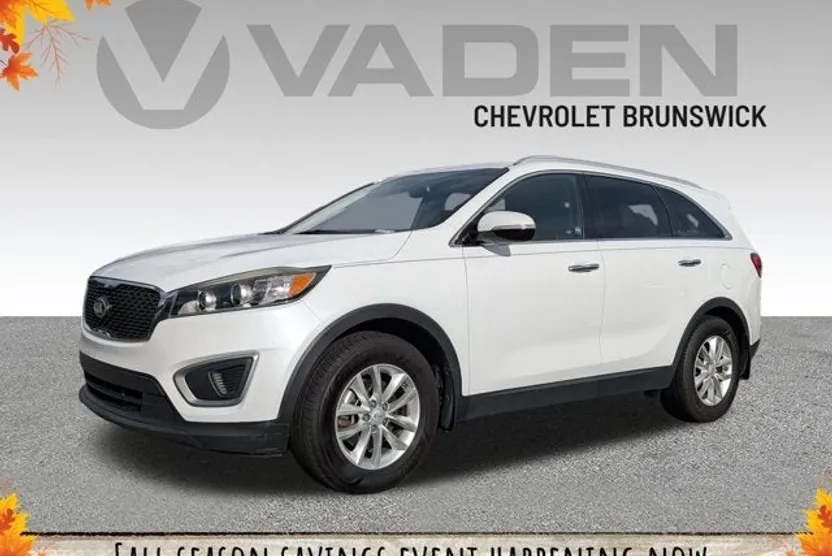 2017 Kia Sorento LX photo 1