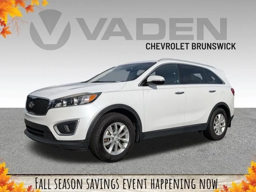 2017 Kia Sorento LX photo 1