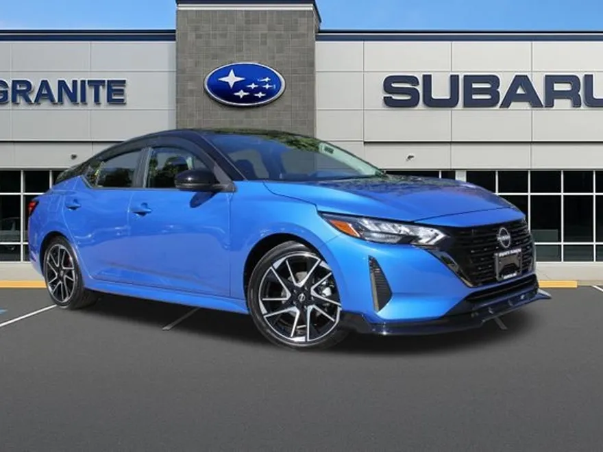 2024 Nissan Sentra SR photo 2