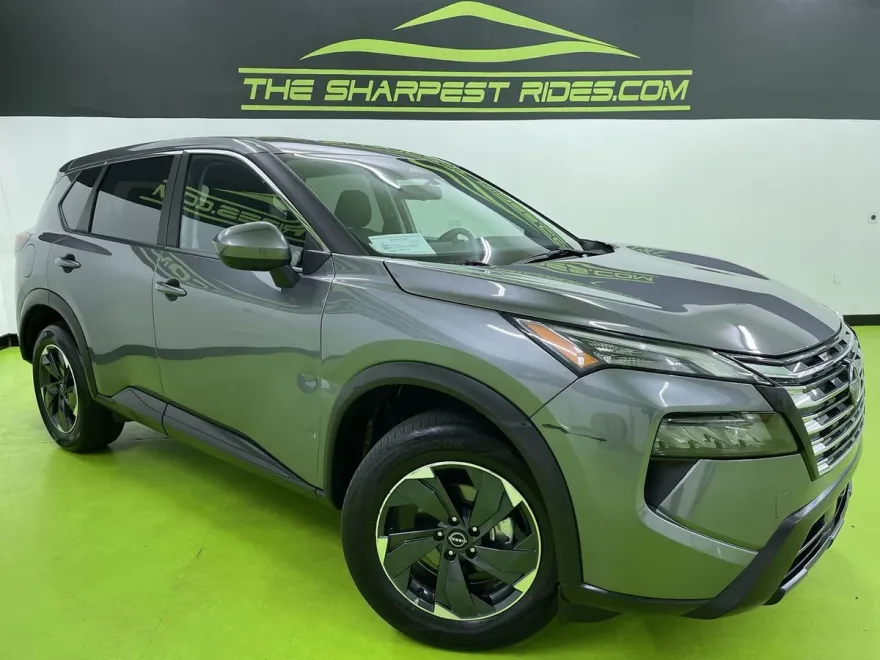 2024 Nissan Rogue SV photo 1