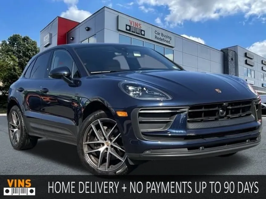 2023 Porsche Macan Base photo 1