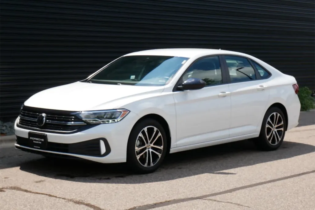 2022 Volkswagen Jetta Sport photo 1