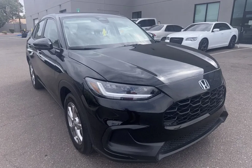 2024 Honda HR-V LX photo 1