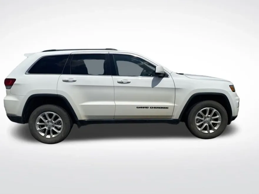 2021 Jeep Grand Cherokee Laredo E photo 1