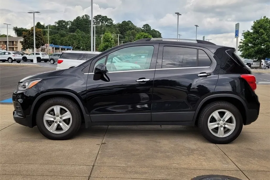 2019 Chevrolet Trax LT photo 1