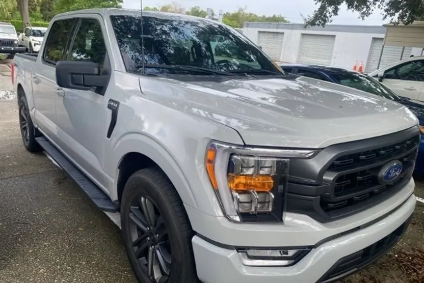 2023 Ford F-150 XLT photo 1