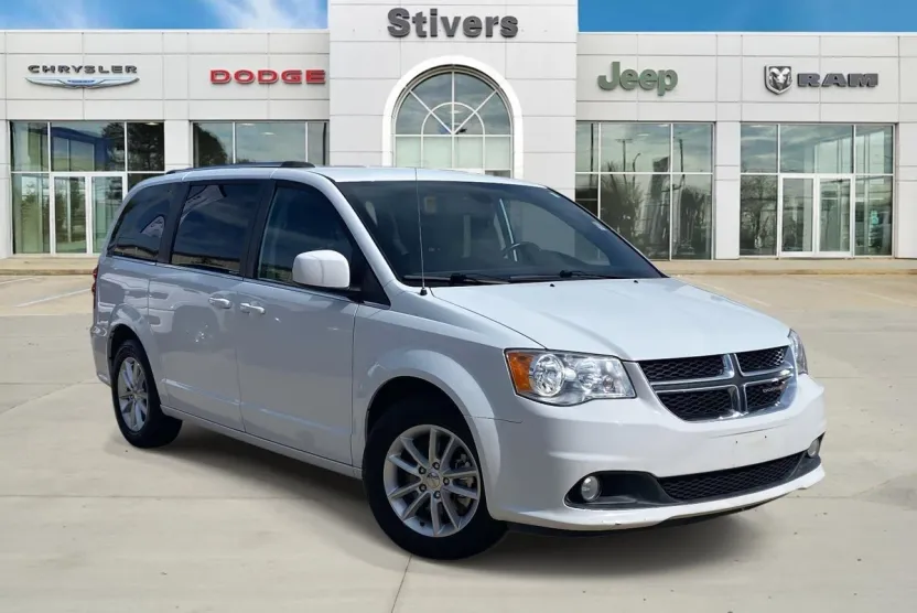 2019 Dodge Grand Caravan SXT photo 1