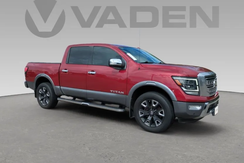 2021 Nissan Titan Crew Cab Platinum Reserve photo 1