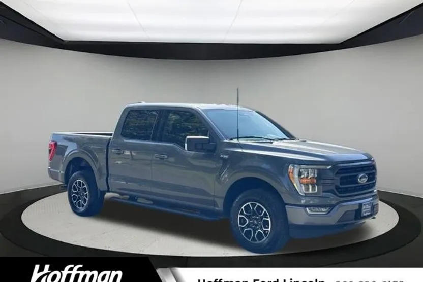 2022 Ford F-150 XLT photo 1