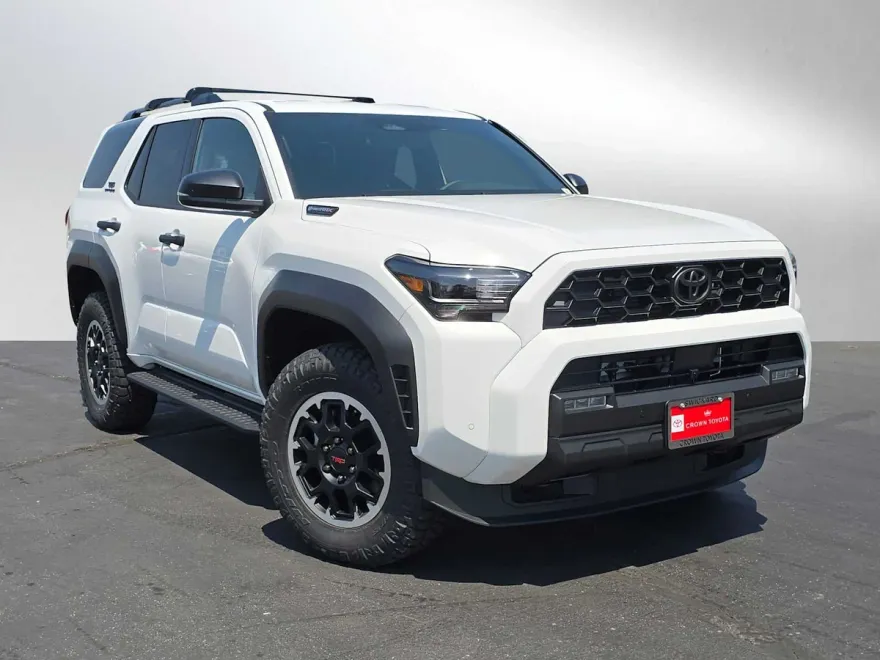 2025 Toyota 4Runner TRD photo 1