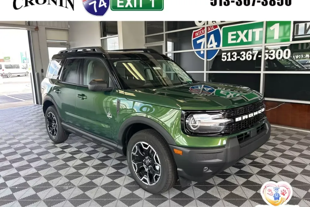 2025 Ford Bronco Sport Outer Banks photo 1