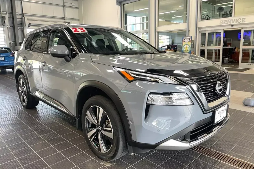 2023 Nissan Rogue Platinum AWD photo 1