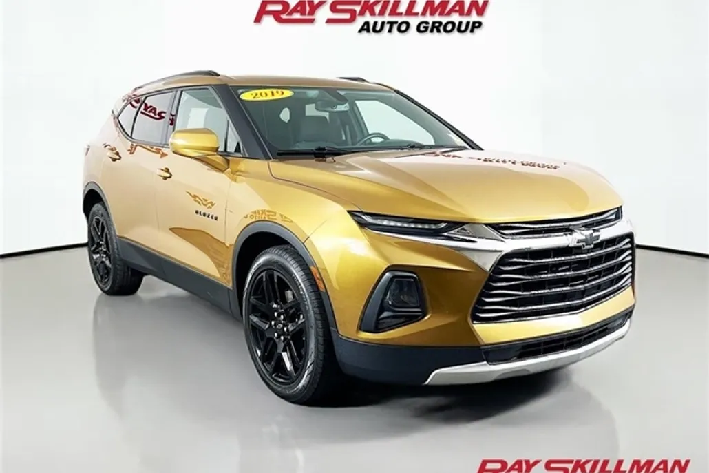 2019 Chevrolet Blazer Base 2LT photo 1