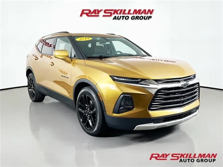 2019 Chevrolet Blazer Base 2LT photo 1