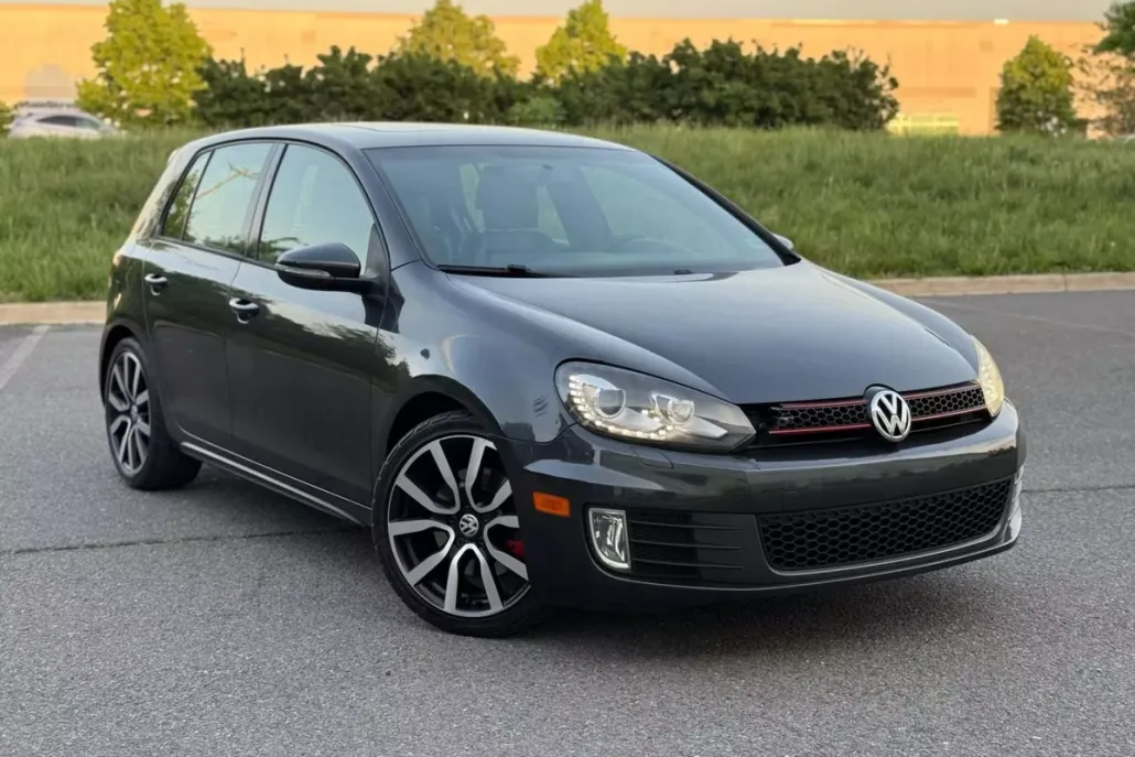 2014 Volkswagen Golf GTI Driver's Edition photo 1