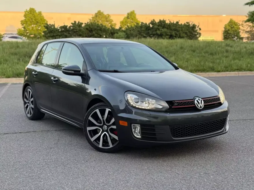 2014 Volkswagen Golf GTI Driver's Edition photo 1