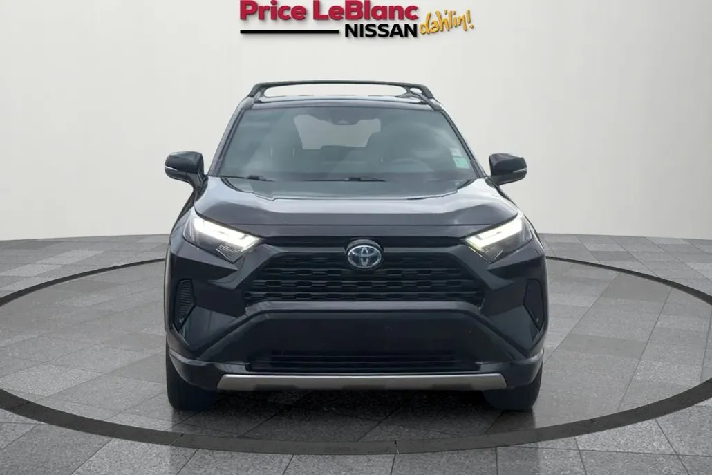 2022 Toyota RAV4 Hybrid SE photo 1