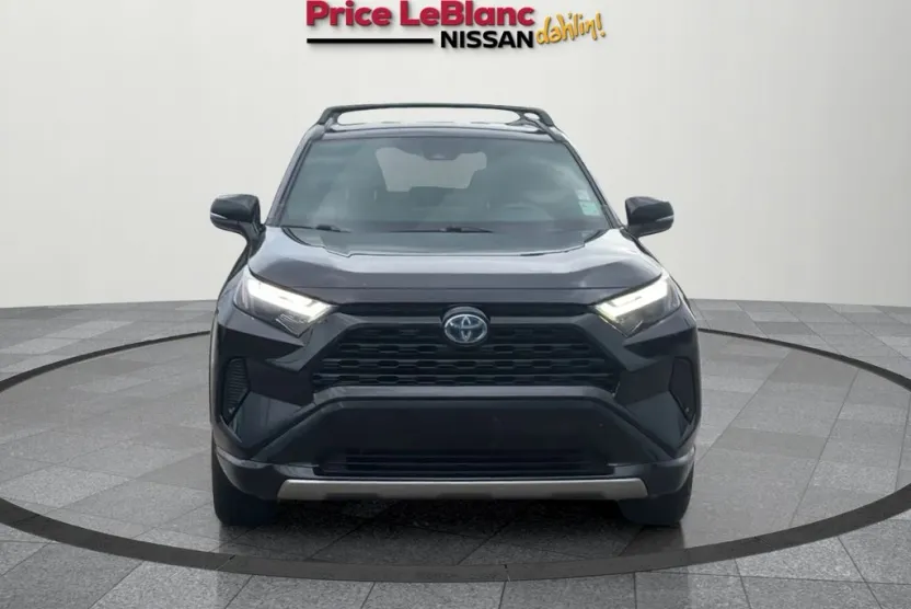 2022 Toyota RAV4 Hybrid SE photo 1