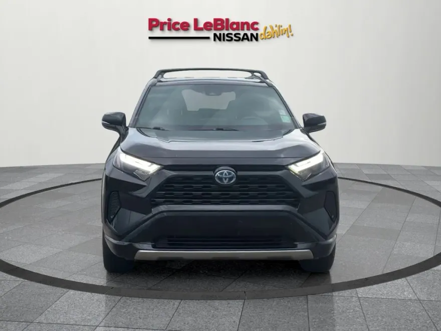 2022 Toyota RAV4 Hybrid SE photo 1