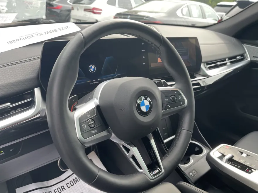 2025 Bmw X2 xDrive28i photo 1