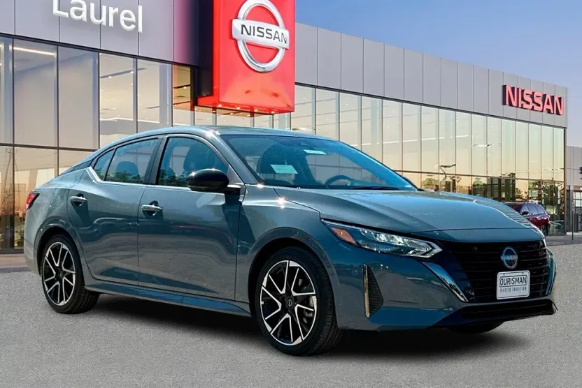 2025 Nissan Sentra SR photo 1