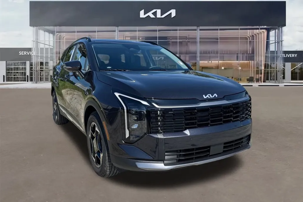 2026 Kia Sportage EX photo 1